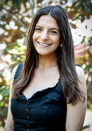 Alyssa Lebowitz, LCSW, RYT-200HR